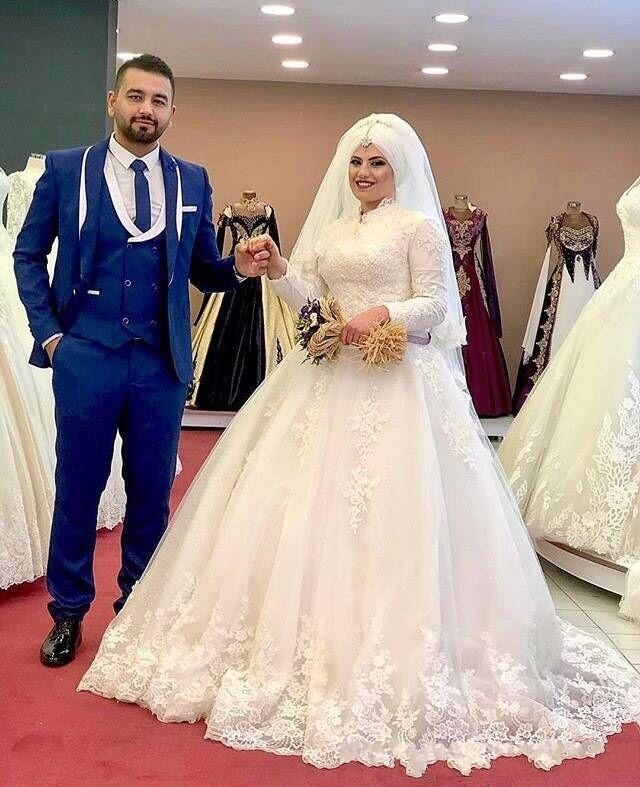 Vintage Muslim Wedding Dresses High Neck Lace applique Long Sleeve Ara – Waislamaa