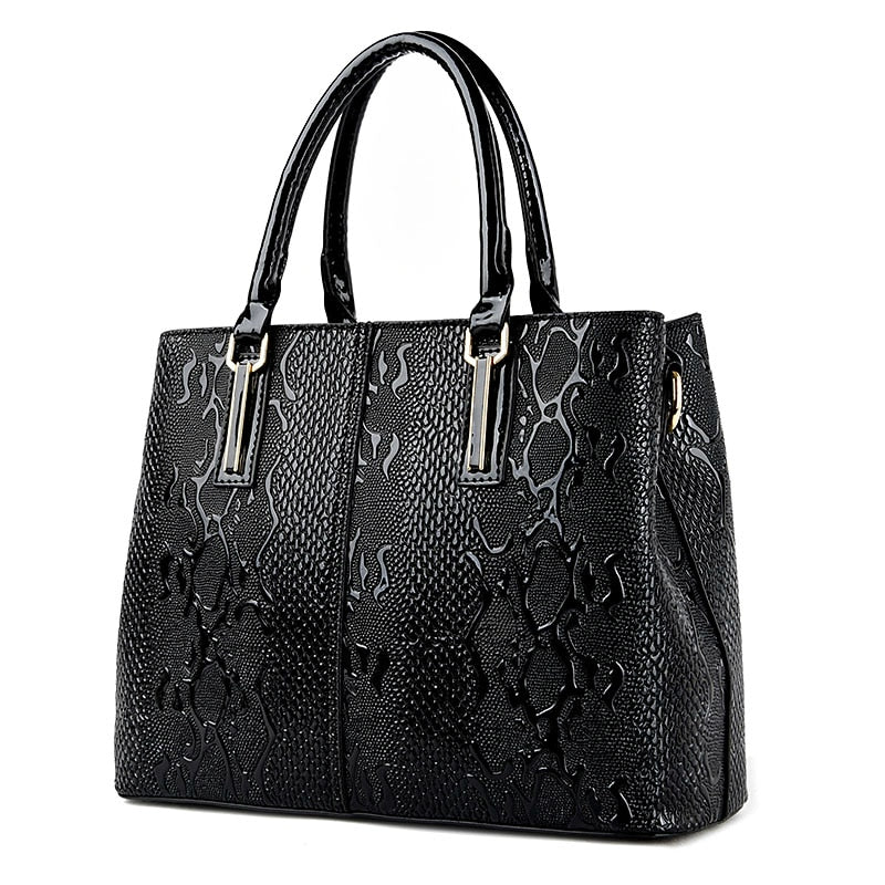 Snakeskin Wine Ladies Bag New Cross Body Single Shoulder Bag Armpit Fashion  Bag Trend Cross Body Small Square Hand Bag Travel Shopping Tote Bags for  Women - China Shoulder Bag and Tote