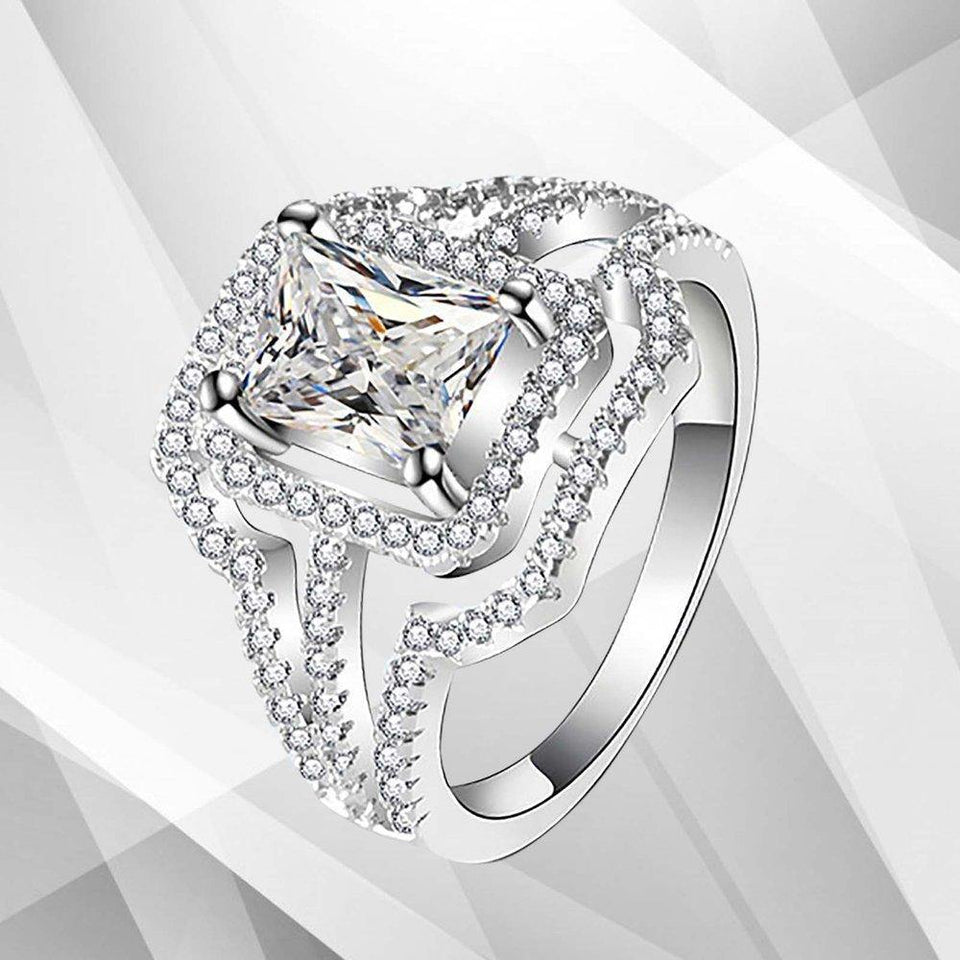 18K White Gold Ladies Diamond Ring 3.2ct Unique Wedding Band